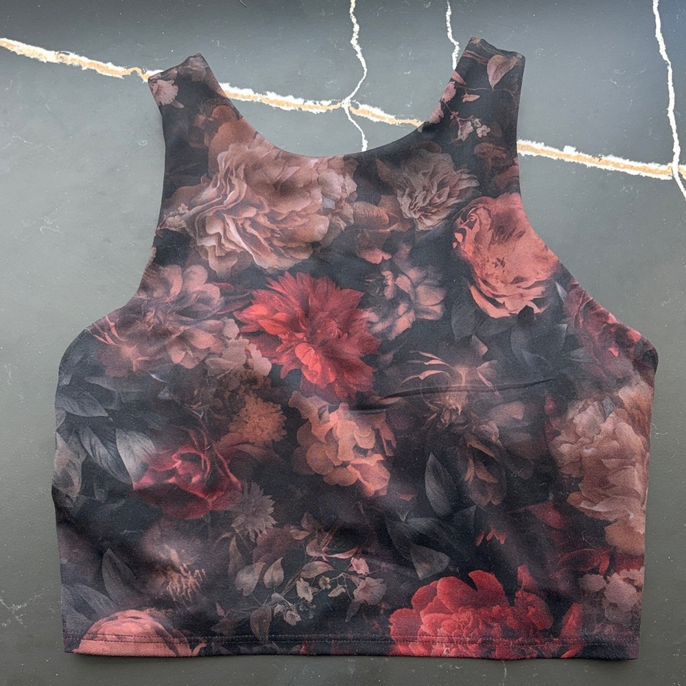 Athleta Floral High-Neck Cropped Tank Top - Black & Red Auburn Small